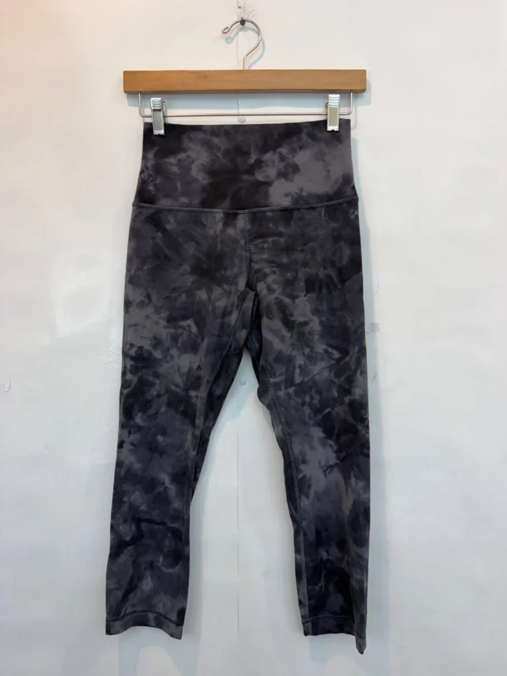 Lululemon Align High Rise Crop Legging Size 6 Diamond Dye Pitch Grey Graphite